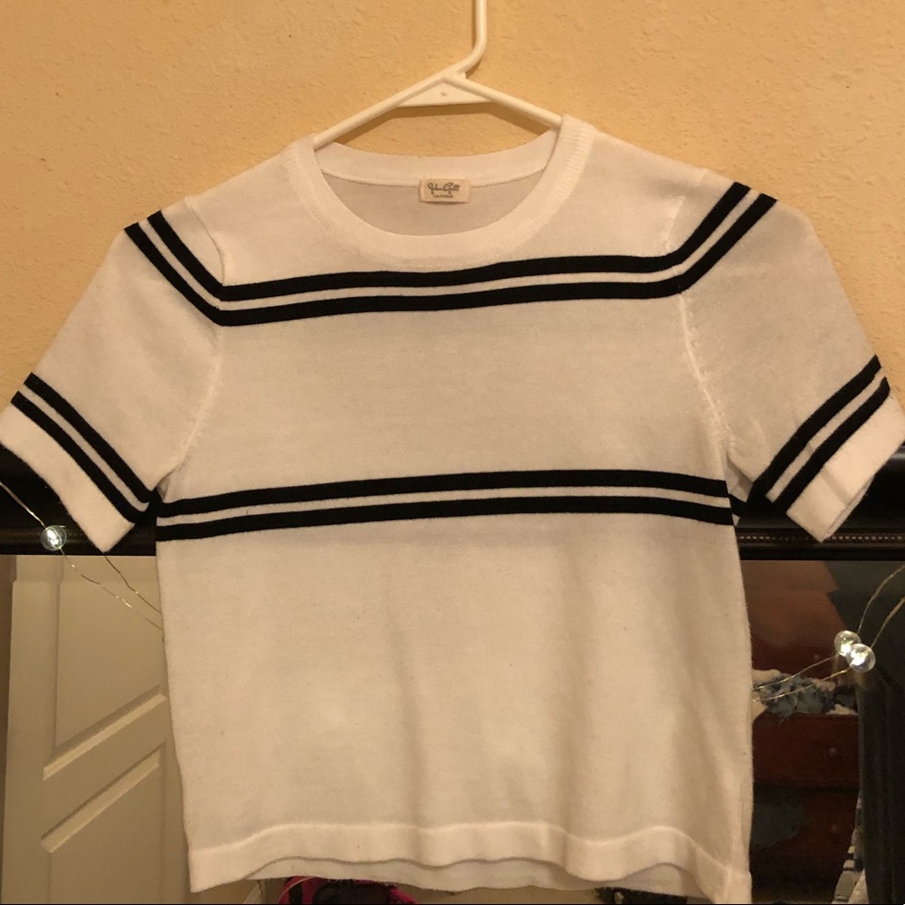 White and black striped T-shirt